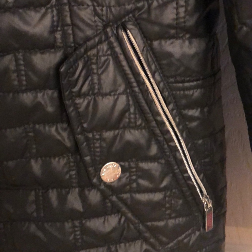 Coat - Picture 7 of 8